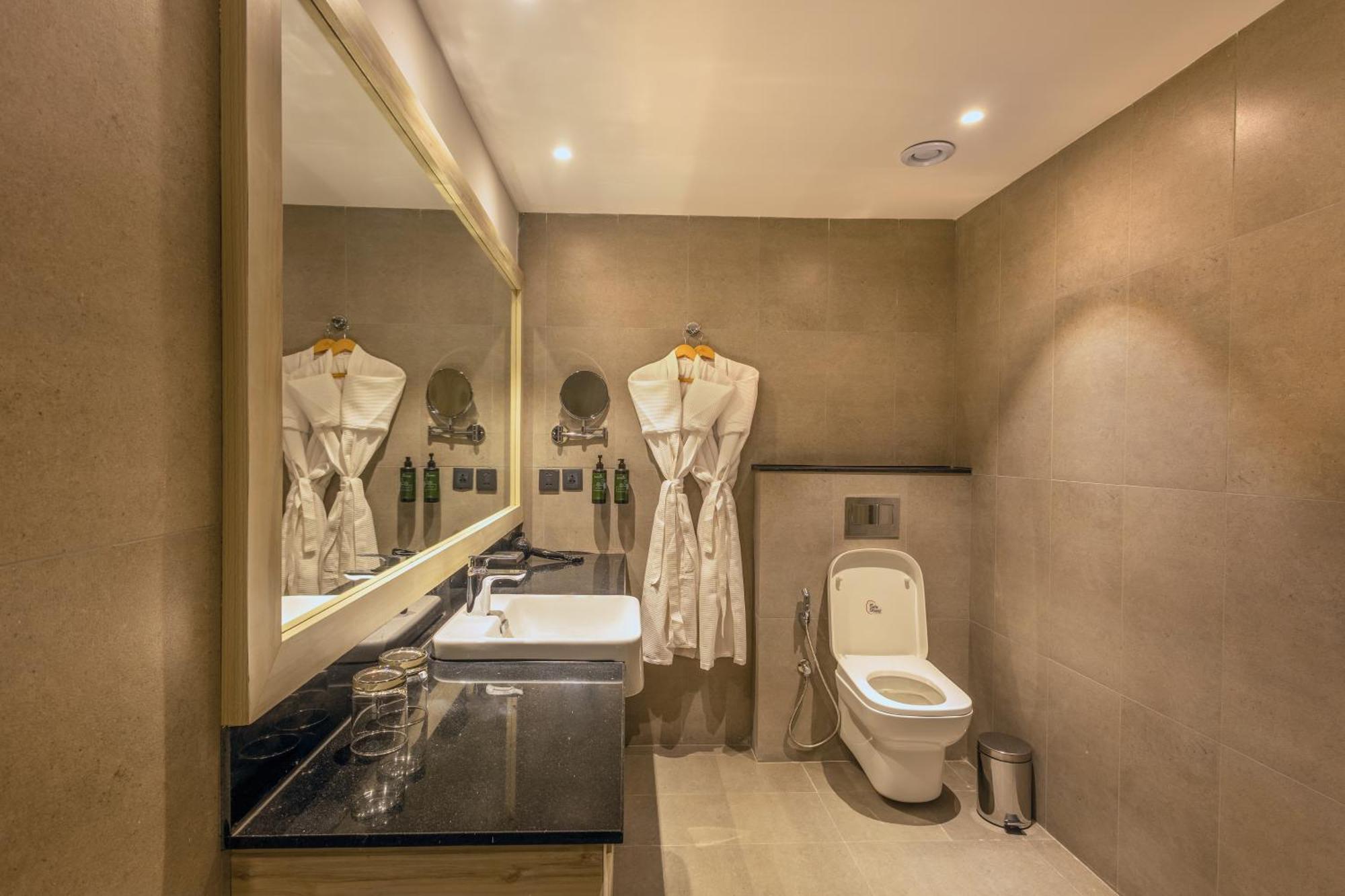 Resort Ramada By Wyndham Goa 4*